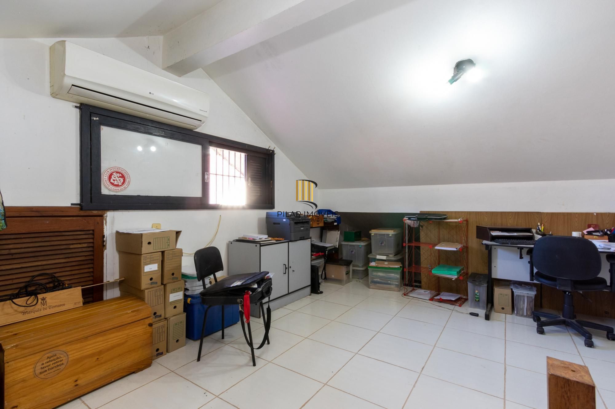 Casa para Venda - 286.28m², 2 dormitórios, sendo 1 suites, 3 vagas - Santa Tereza