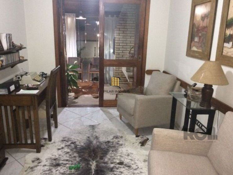 Casa de Condomínio 3 dormitórios no bairro Cavalhada