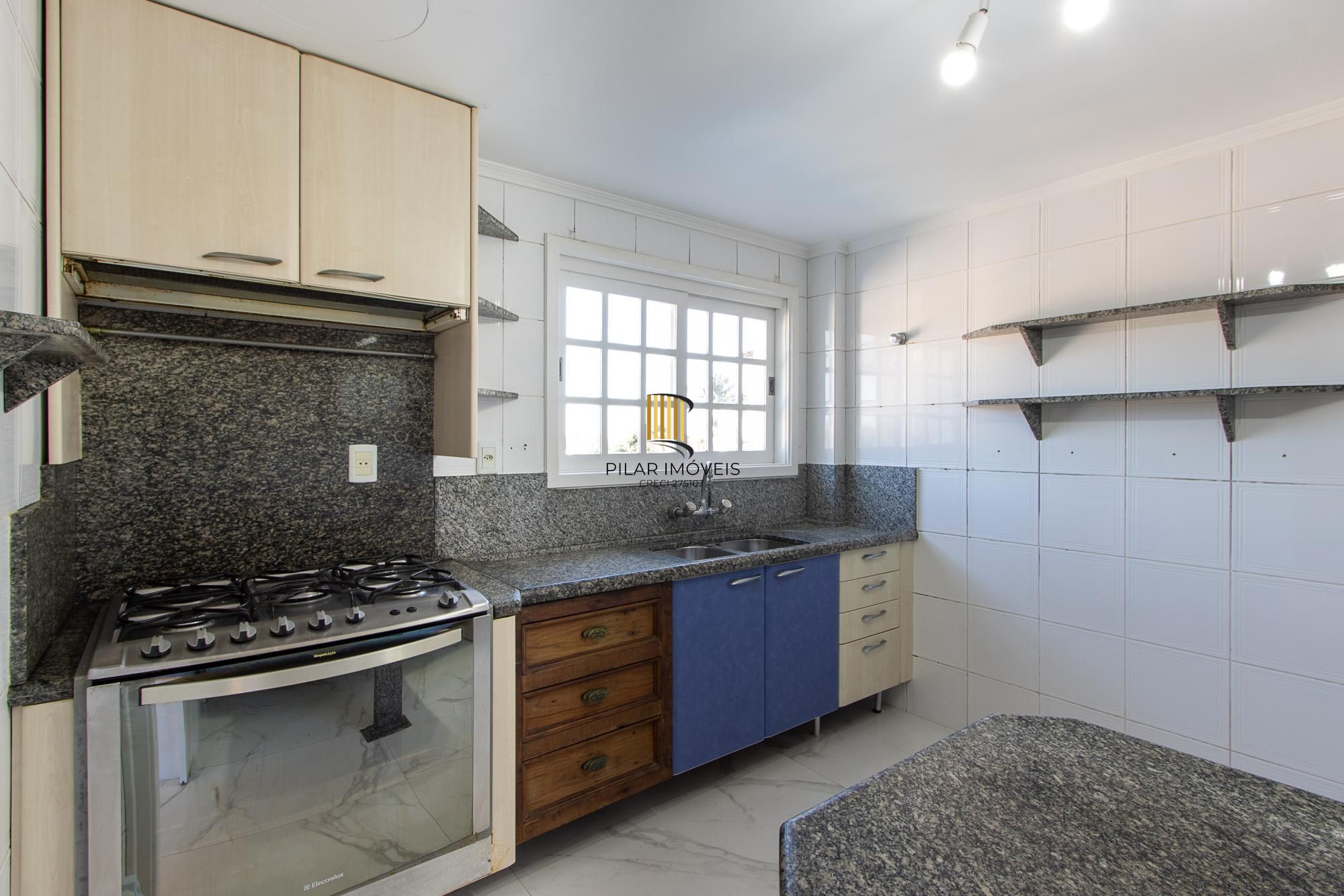 Casa com 4 dormitórios no Espírito santo