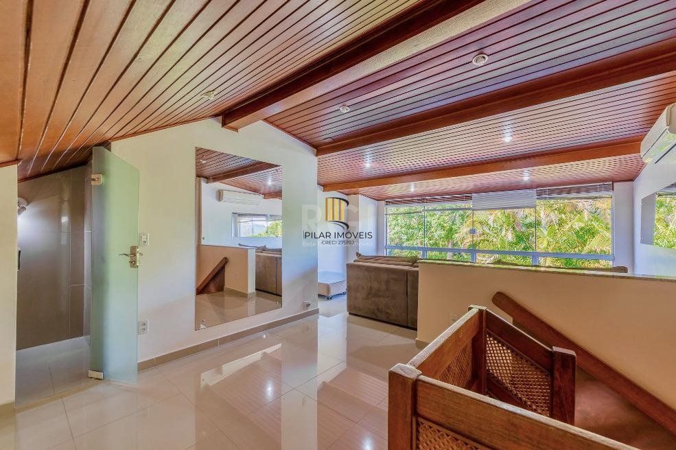 Casa Condominio para Venda - 210m², 3 dormitórios, sendo 3 suites, 1 vaga - Tristeza