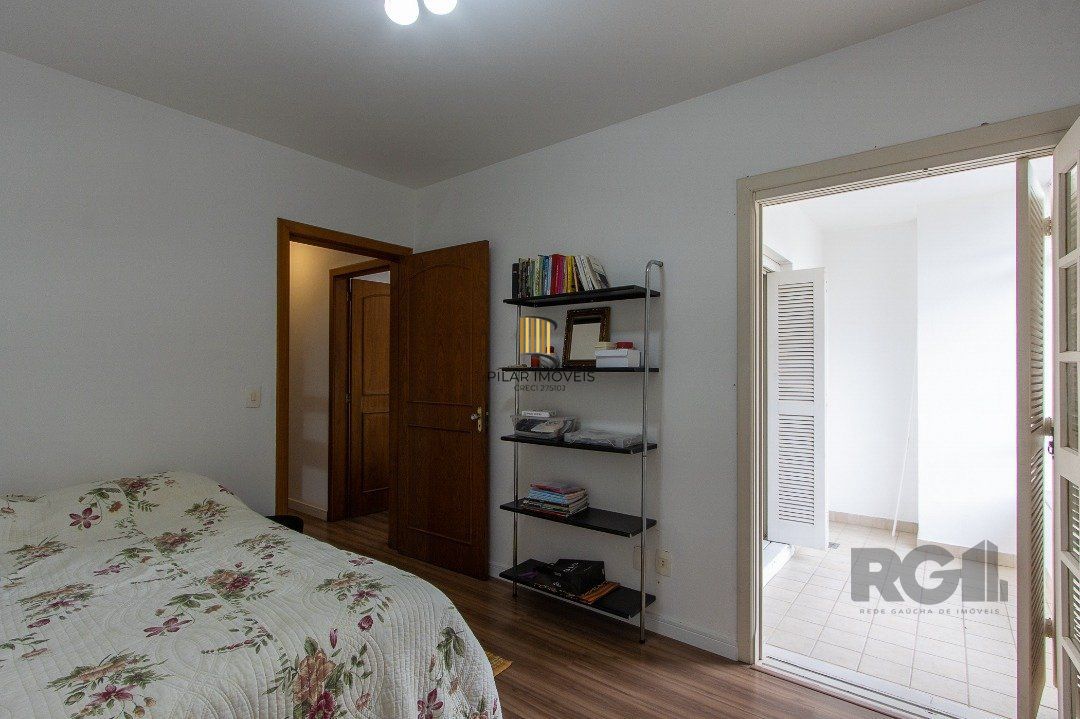 Casa em condomínio à venda, 4 quartos, 2 suites, 2 vagas - Bairro Tristeza