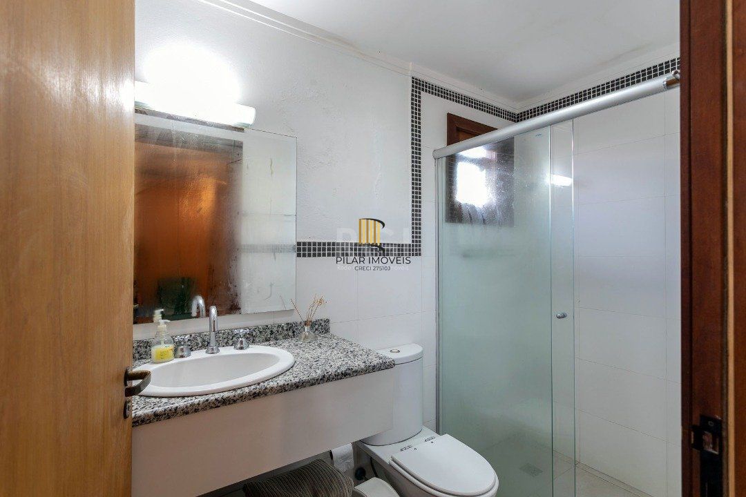 Casa Condominio para Venda - 670m², 5 dormitórios, sendo 5 suites, 4 vagas - Terra Ville