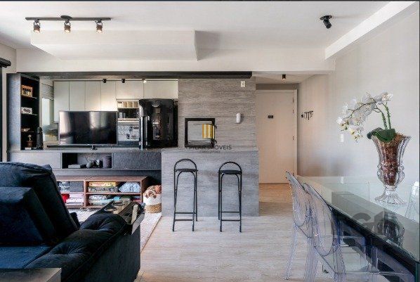 Apartamento 2 dormitórios no bairro Jardim do Salso