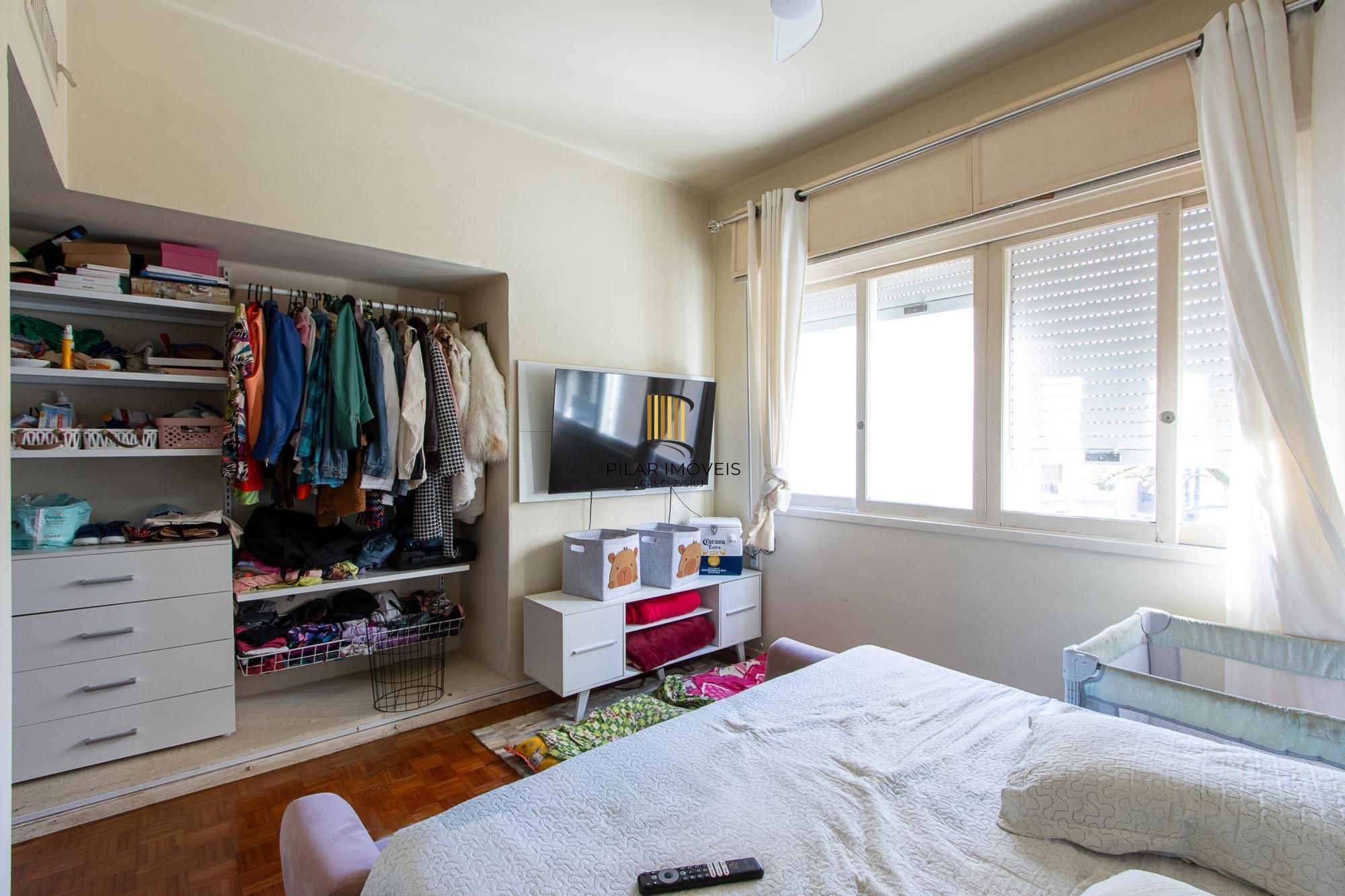 Apartamento 3 Dormitórios Ensolarado no Centro de Porto Alegre