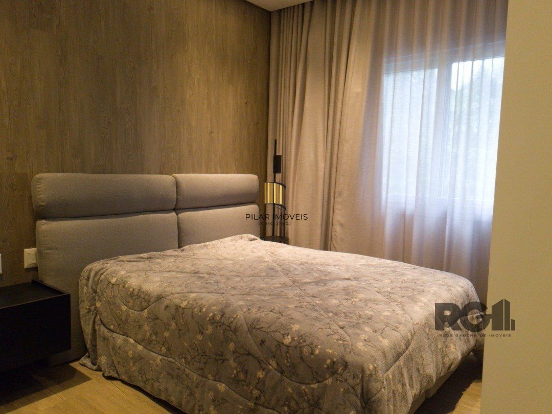 Casa toda térrea  400m2 , 3 suítes