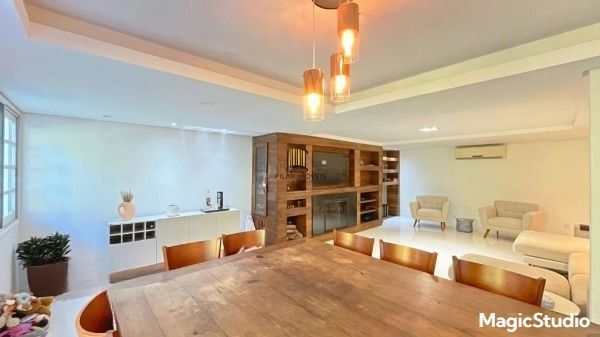 Casa em Condomínio na Pedra Redonda | 4 Dormitórios | 297m² | 4 Vagas | Solar Biarritz