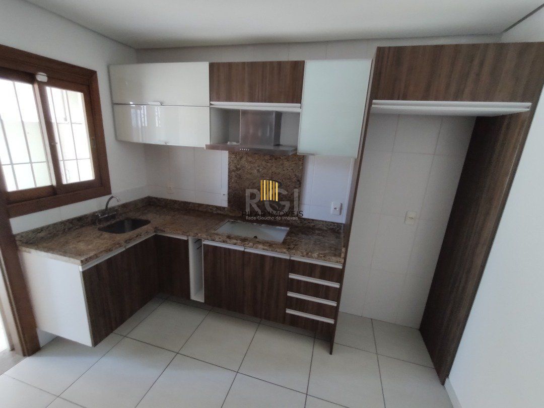Casa para Venda - 84.2m², 3 dormitórios, sendo 3 suites, 1 vaga - Hípica