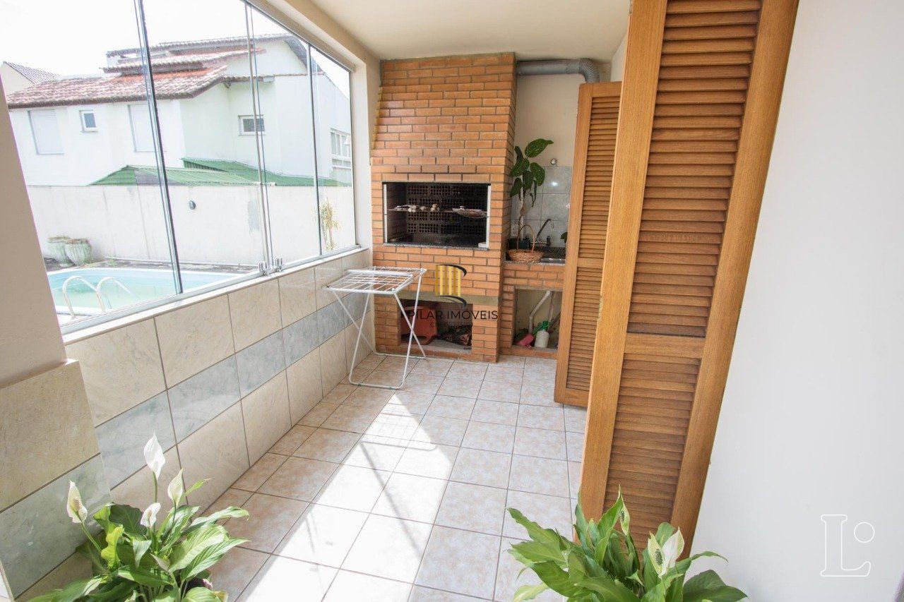 Casa para Venda com 3 dormitórios, sendo 1 suites, e 3 vagas no bairro Imperial Parque