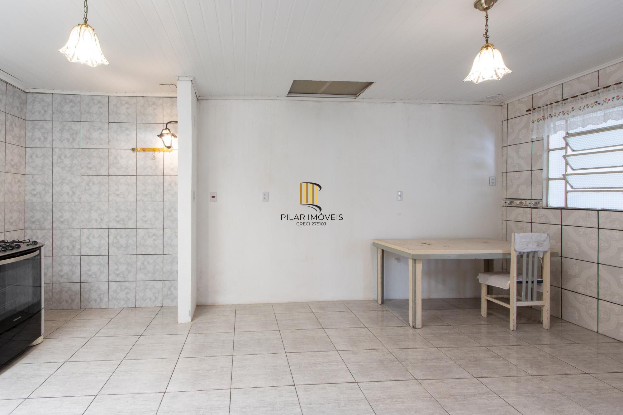 CASA TRÊS DORMITÓRIOS NA RESTINGA NOVA