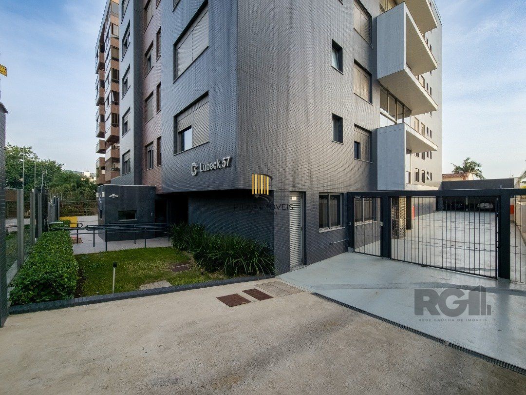 Apartamento com 145m² e 3 dormitórios no bairro Tristeza em PORTO ALEGRE para Comprar