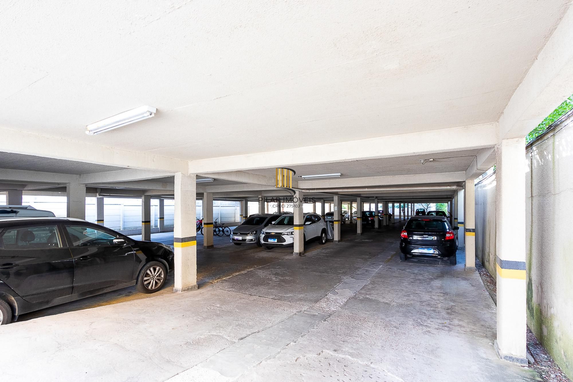 Apartamento Semimobiliado de 2 Quartos na Glória, Porto Alegre