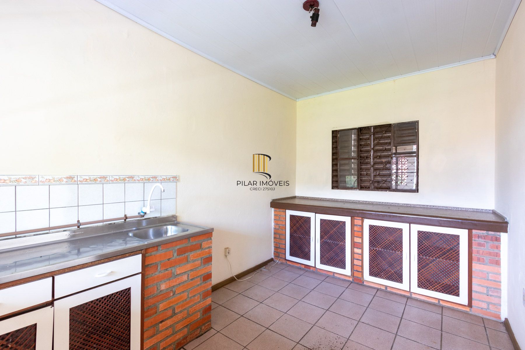 Casa 2 dormitórios no bairro Tristeza