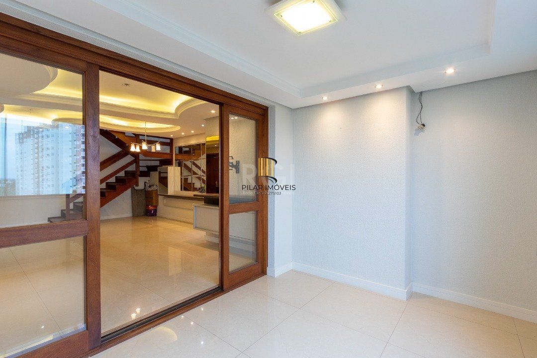 Cobertura para Venda - 247.08m², 3 dormitórios, sendo 1 suites, 2 vagas - Vila Ipiranga