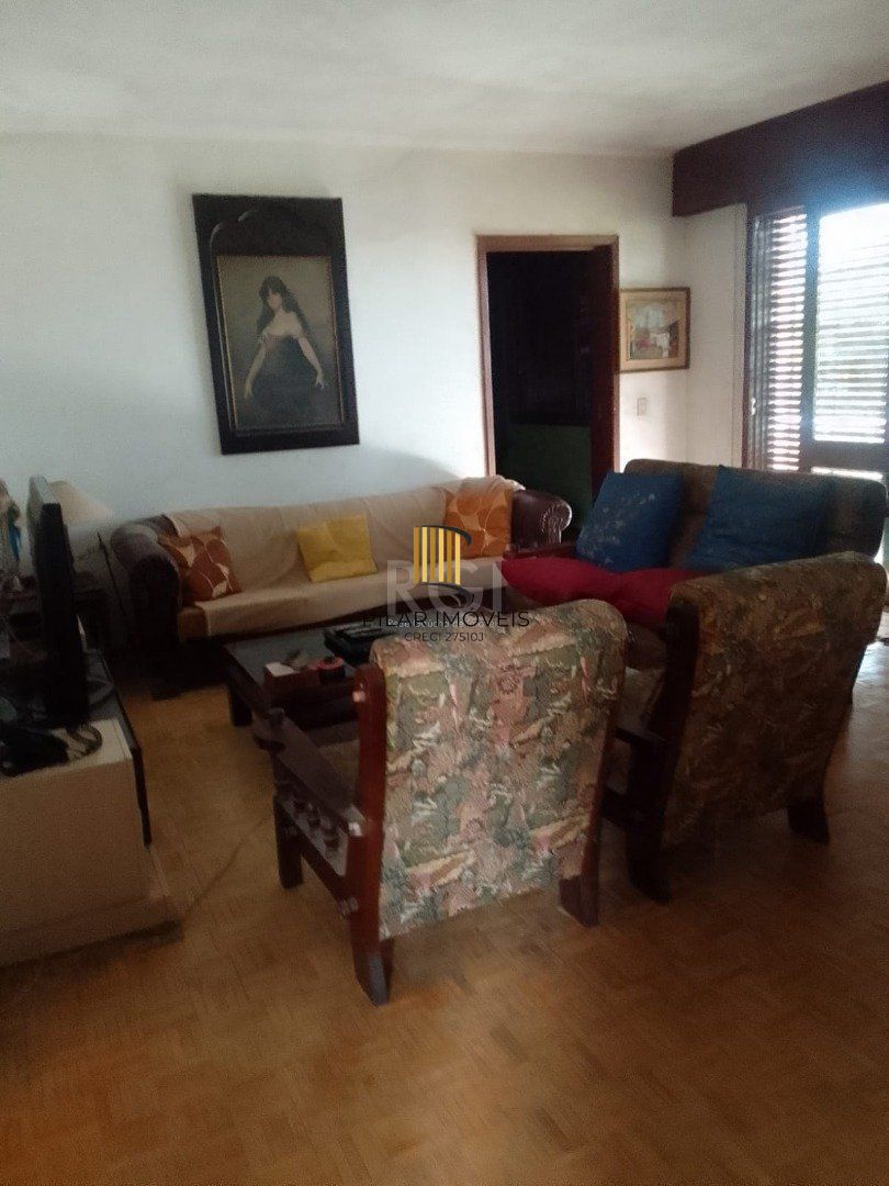 Casa para Venda - 400m², 7 dormitórios, sendo 1 suites, 2 vagas - Vila Assunção