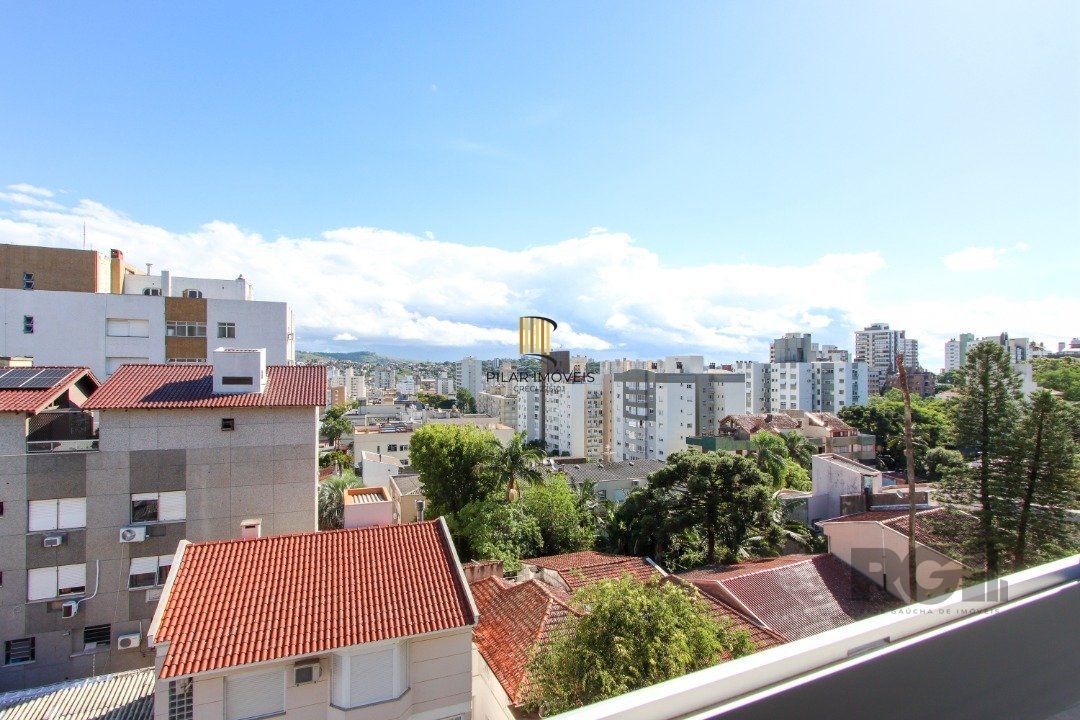 Apartamento em Porto Alegre no Bairro Petrópolis, de 2 quartos, semi mobiliado.