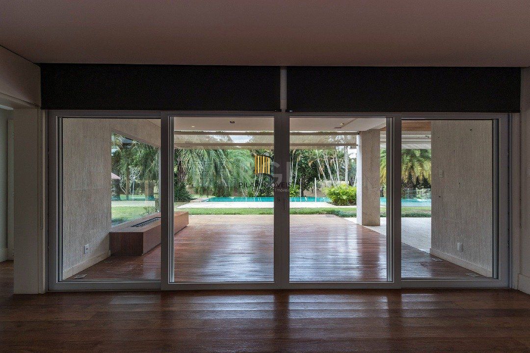Casa Condominio para Venda - 664m², 4 dormitórios, sendo 4 suites, 4 vagas - Terra Ville