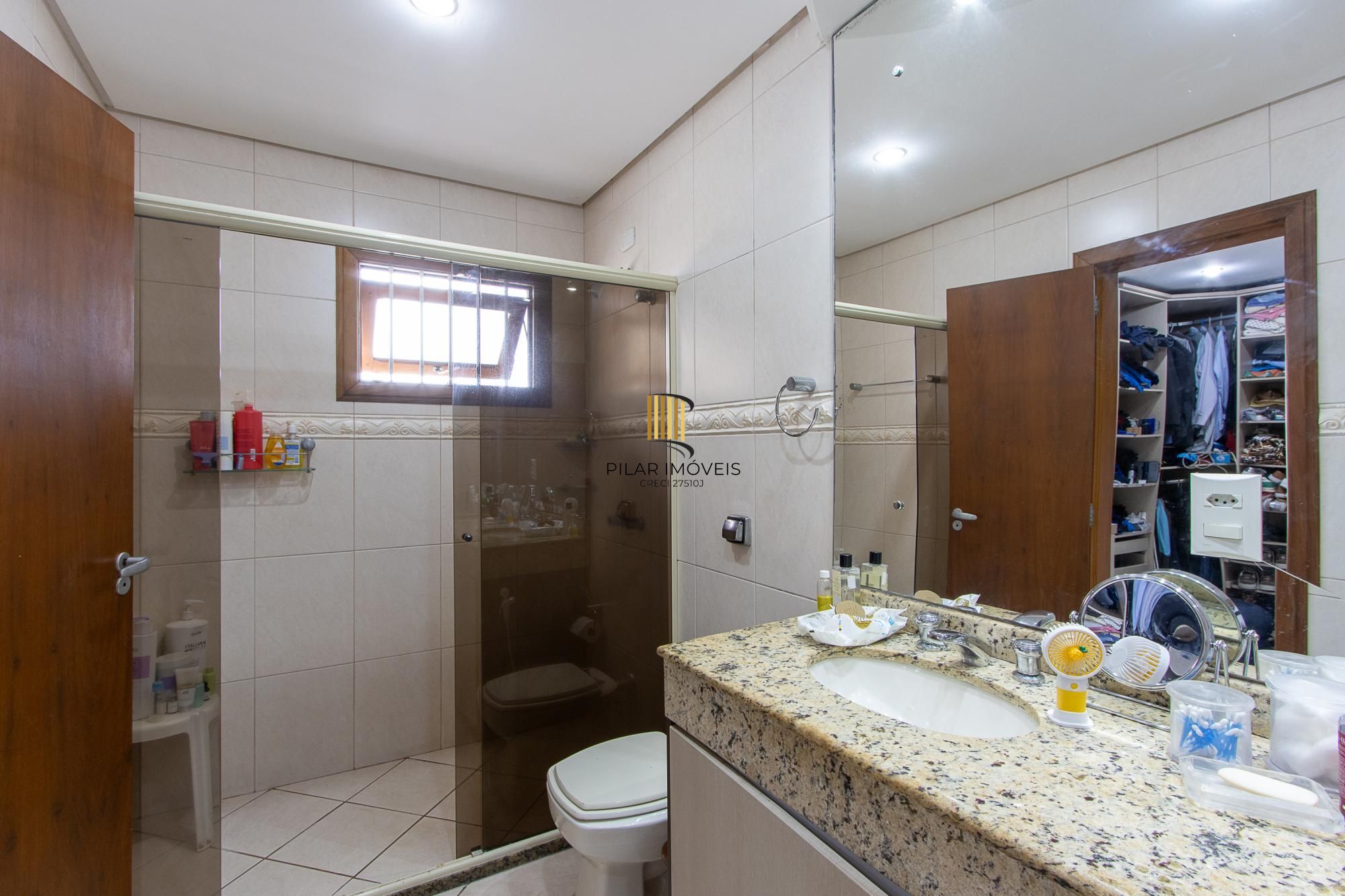 Casa de Condomínio 3 dormitórios no bairro Tristeza