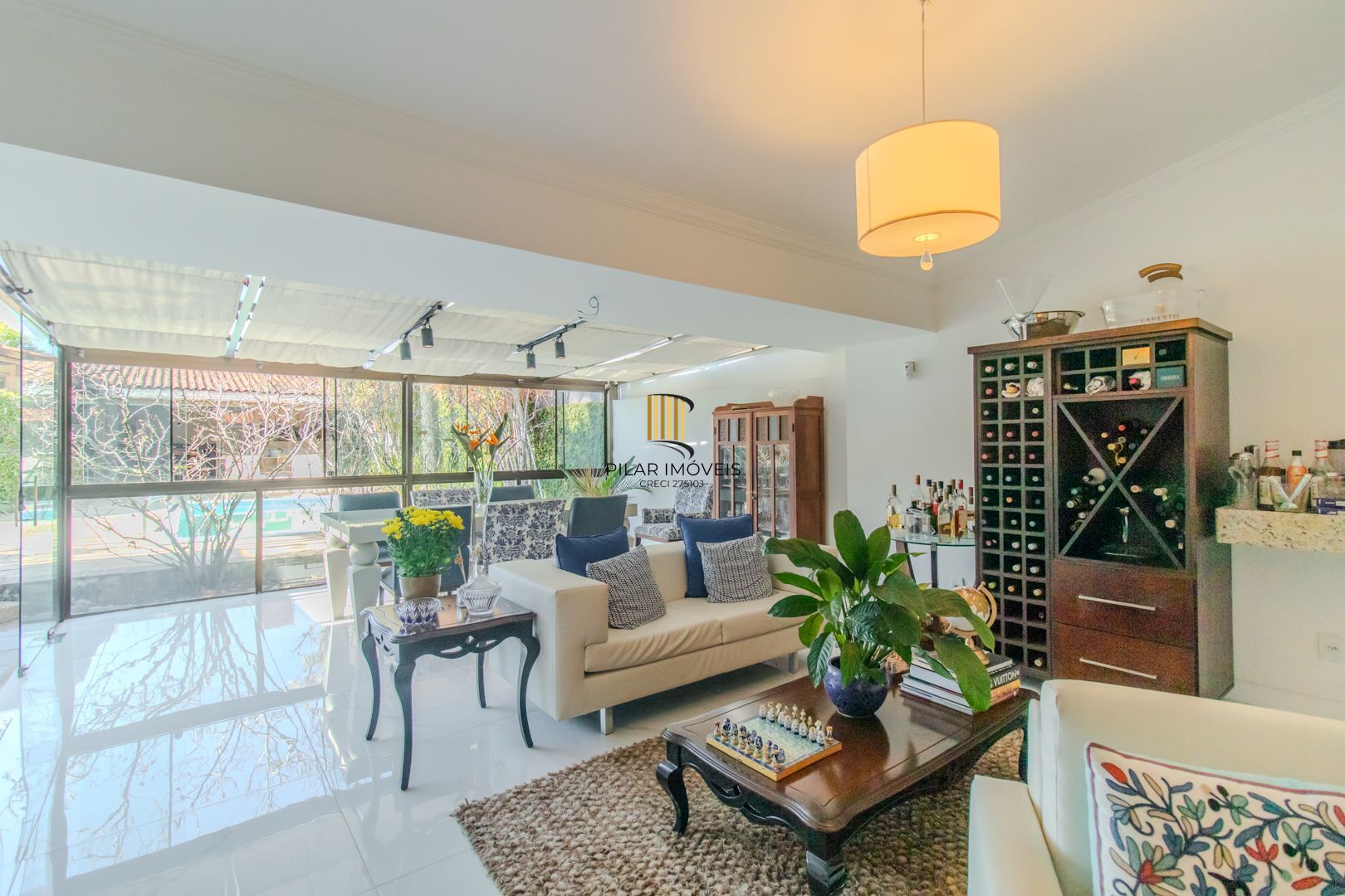 Casa para Venda - 410m², 3 dormitórios, sendo 3 suites, 2 vagas - Ipanema