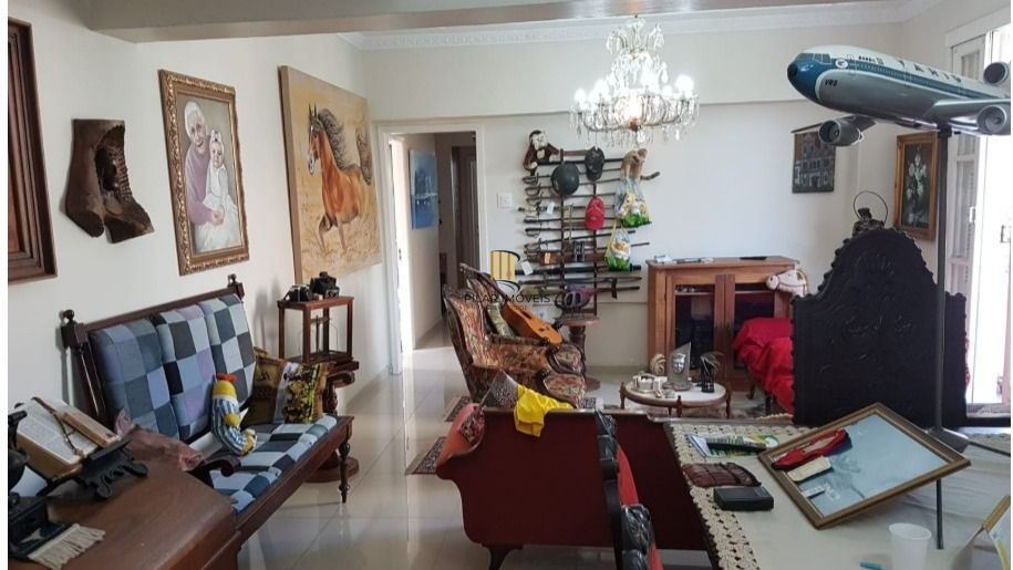 Apartamento com 4 quartos no centro de Porto Alegre