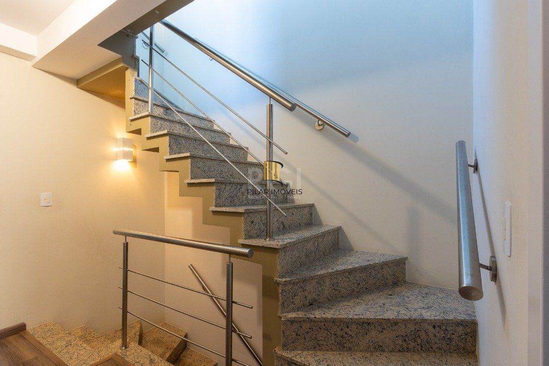 Casa Condominio para Venda - 188.6m², 3 dormitórios, sendo 1 suites, 2 vagas - Tristeza