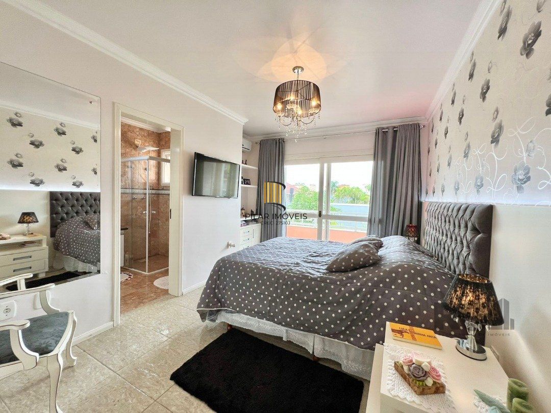 Magnífica casa  linda, 360m2  de  área  construída
