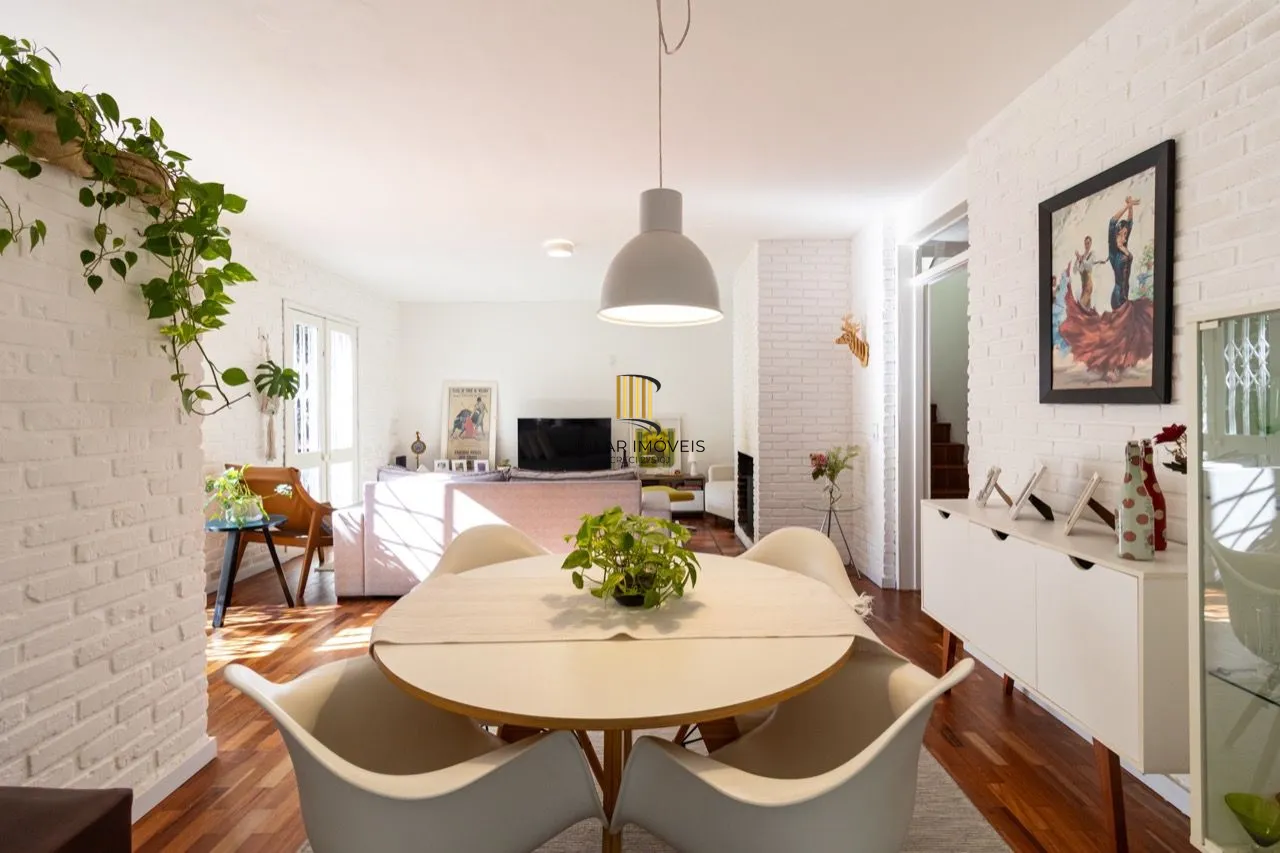 Casa 3 dormitórios no bairro Petrópolis