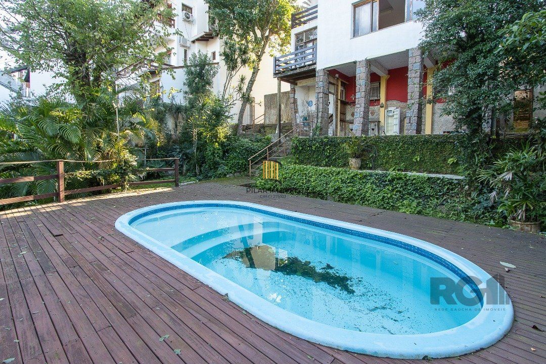 Casa para Venda - 380m², 4 dormitórios, sendo 1 suites, 4 vagas - Vila Assunção