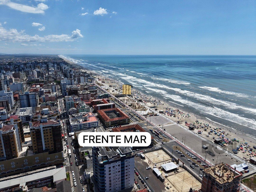 COBERTURA DUPLEX DECORADA FRENTE LESTE VISTA MAR 