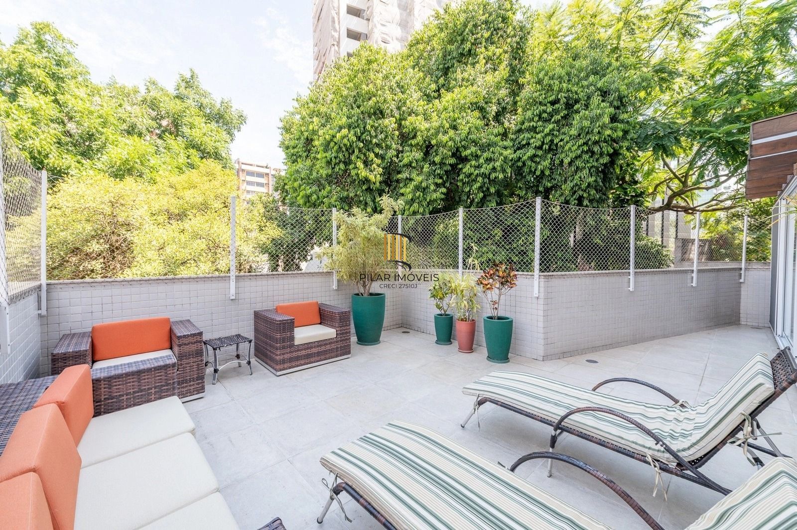 Apartamento Garden com 178m² e 3 dormitórios, 1 suíte, 3 vagas