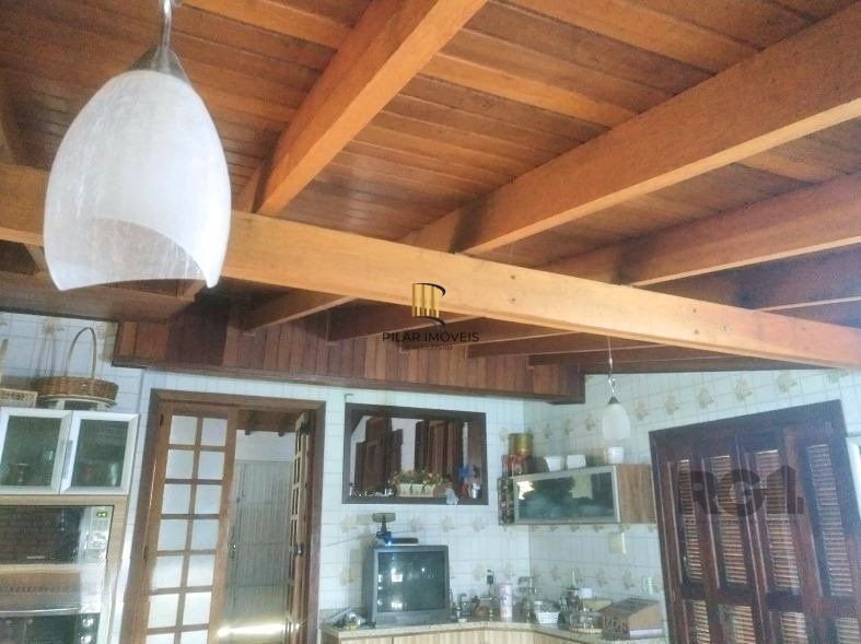 Casa para Venda - 250m², 3 dormitórios, sendo 1 suites, 4 vagas - Taruma