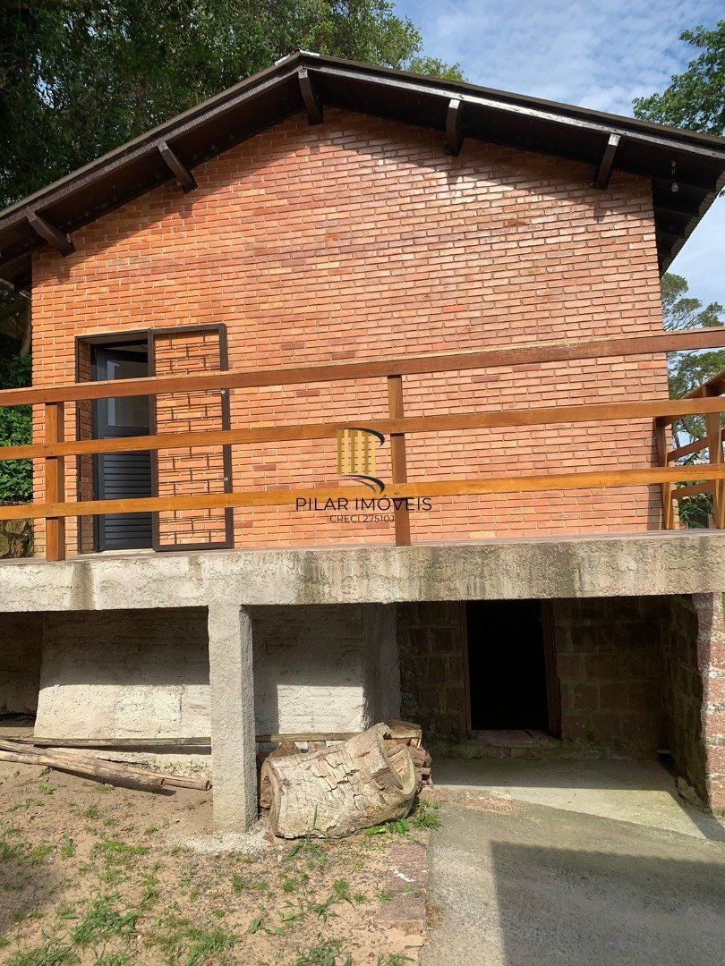 AMPLA CASA COM PRAIA PRIVATIVA NA ZONA SUL DE POA