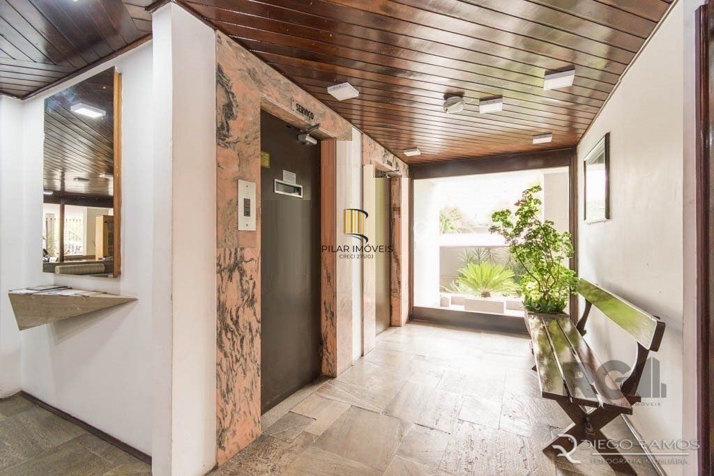 Apartamento, 2 quartos, 1 vaga escriturada, elevador - Bairro Bom Fim
