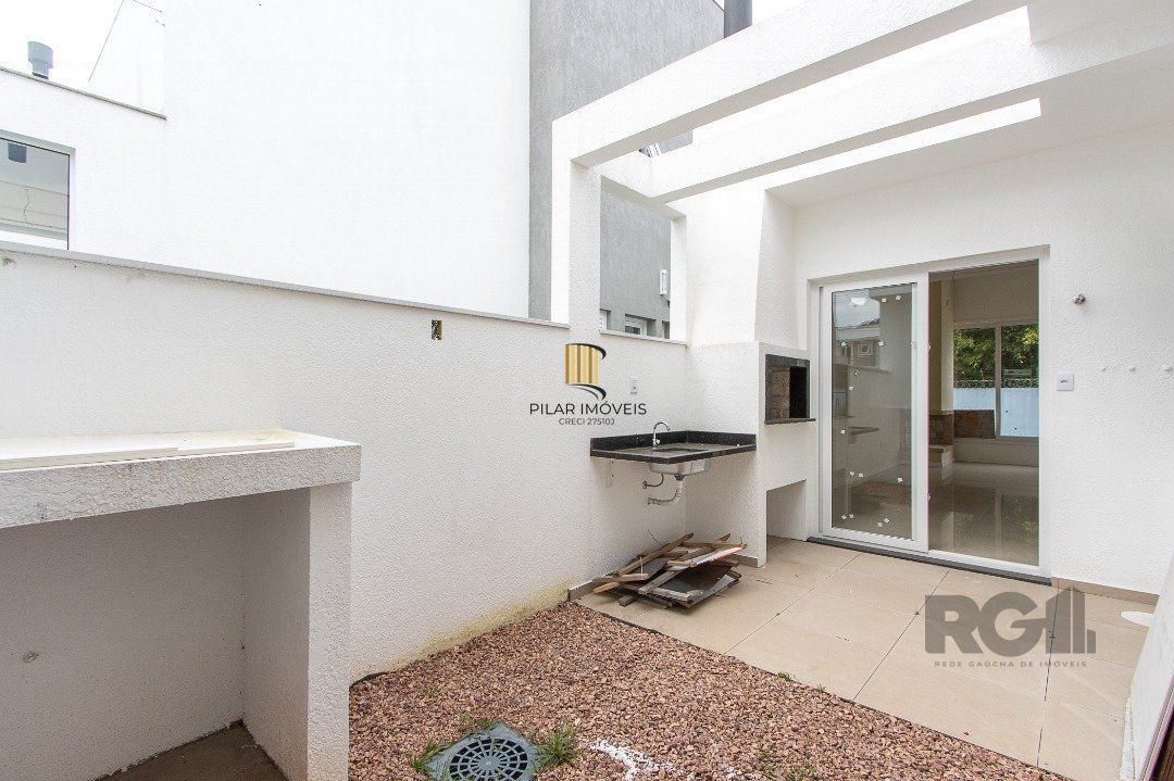 Casa 3 dormitórios no bairro Aberta dos Morros