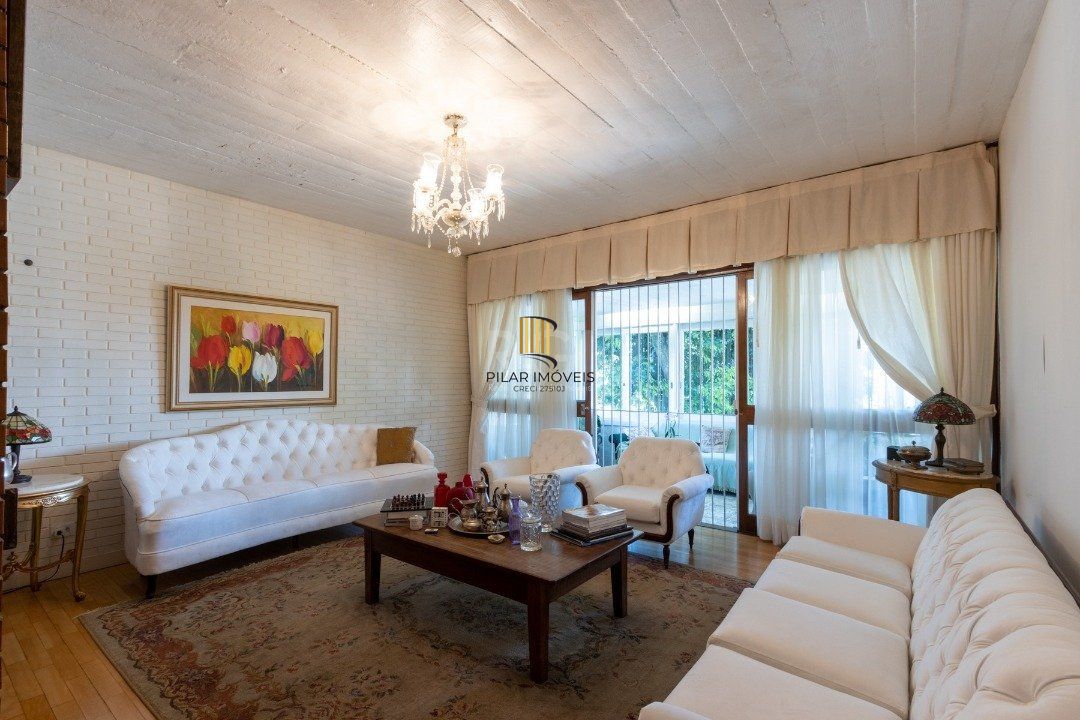 Casa 3 dormitórios no bairro Vila Assunção