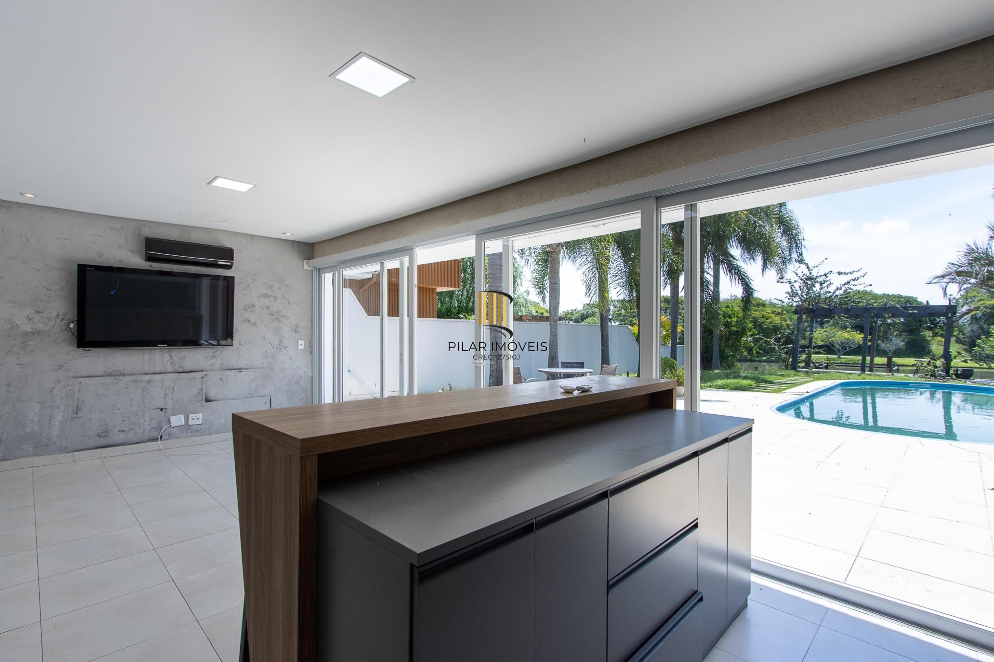 Casa de Condomínio 4 dormitórios no bairro Belém Novo