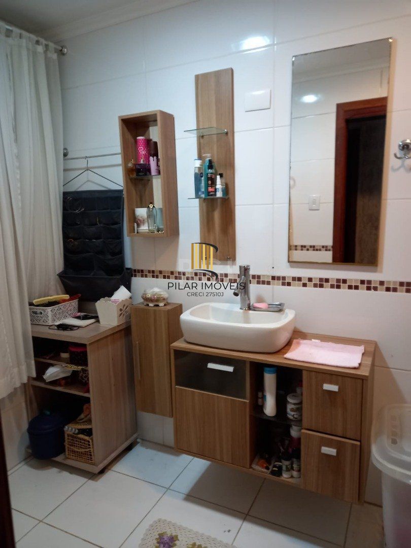 Apartamento para Venda - 150m², 3 dormitórios, 1 vaga - Bom Fim