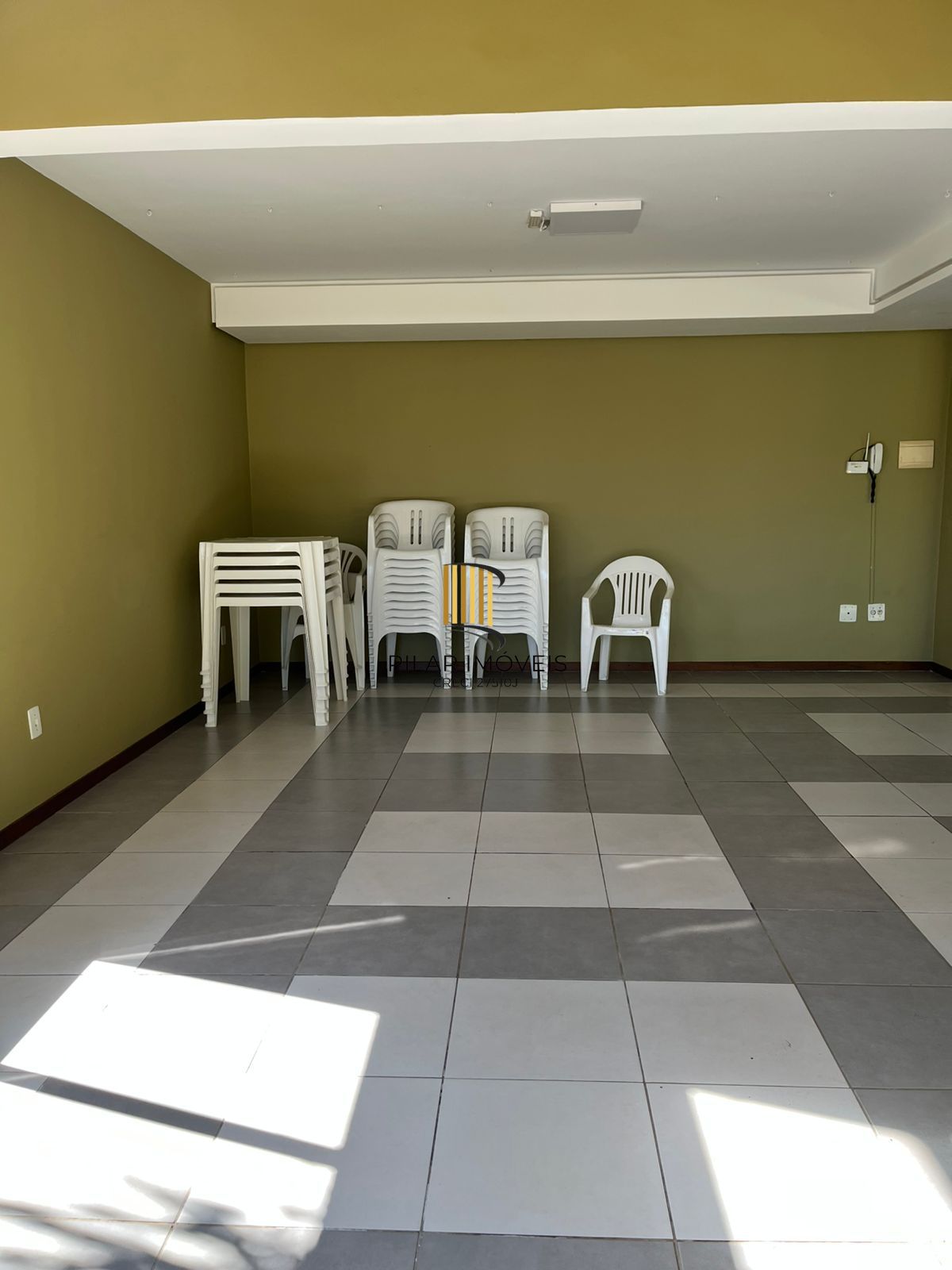 Apartamento térreo 2 dormitórios mobiliado I Bairro Ipanema