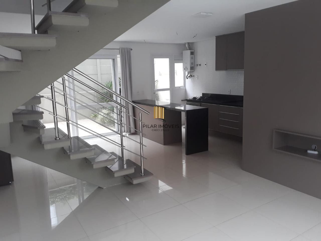 Casa de Condomínio 3 dormitórios no bairro Glória