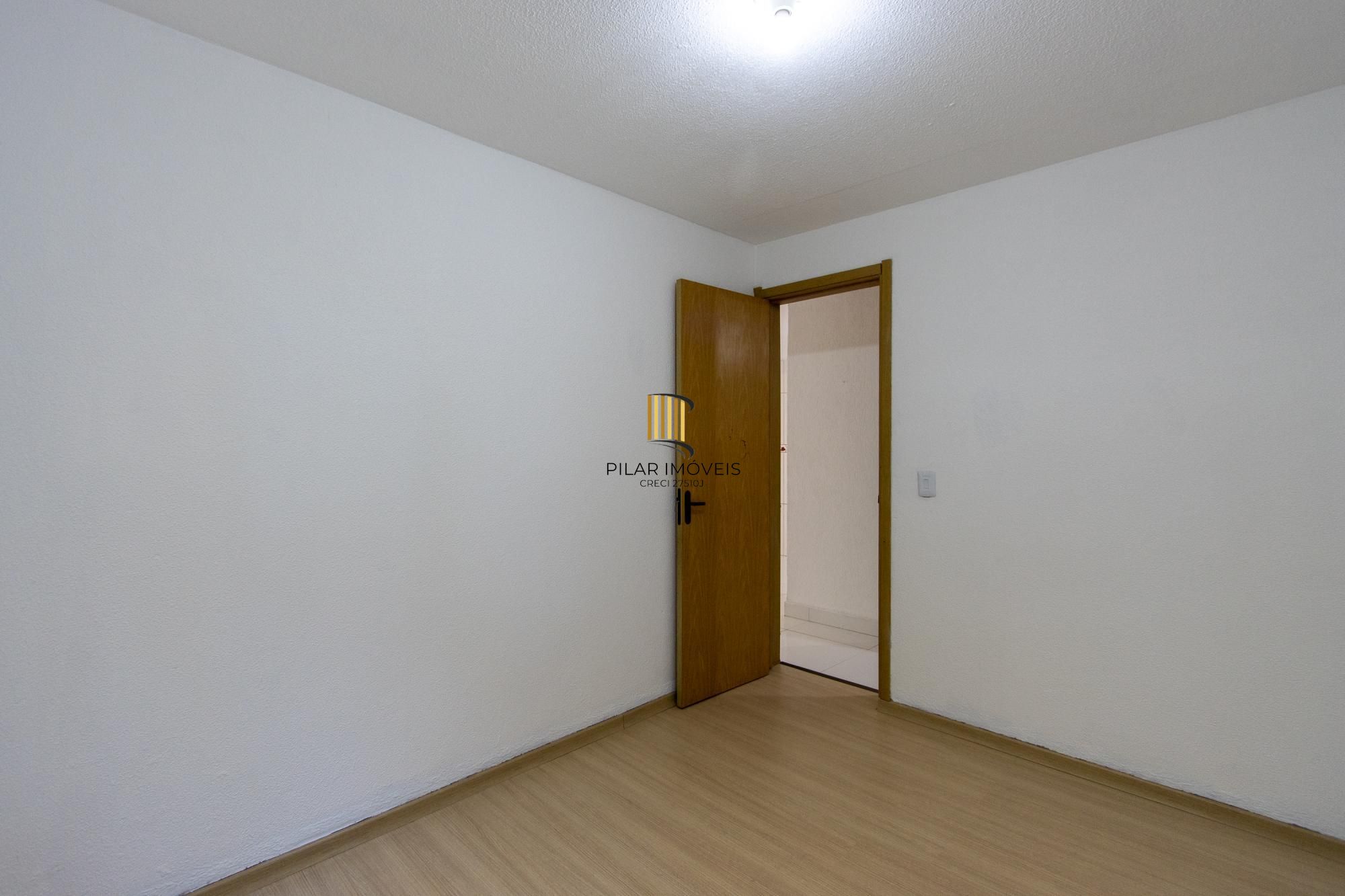 Apartamento reformado, 2 dormitórios, 1 vaga