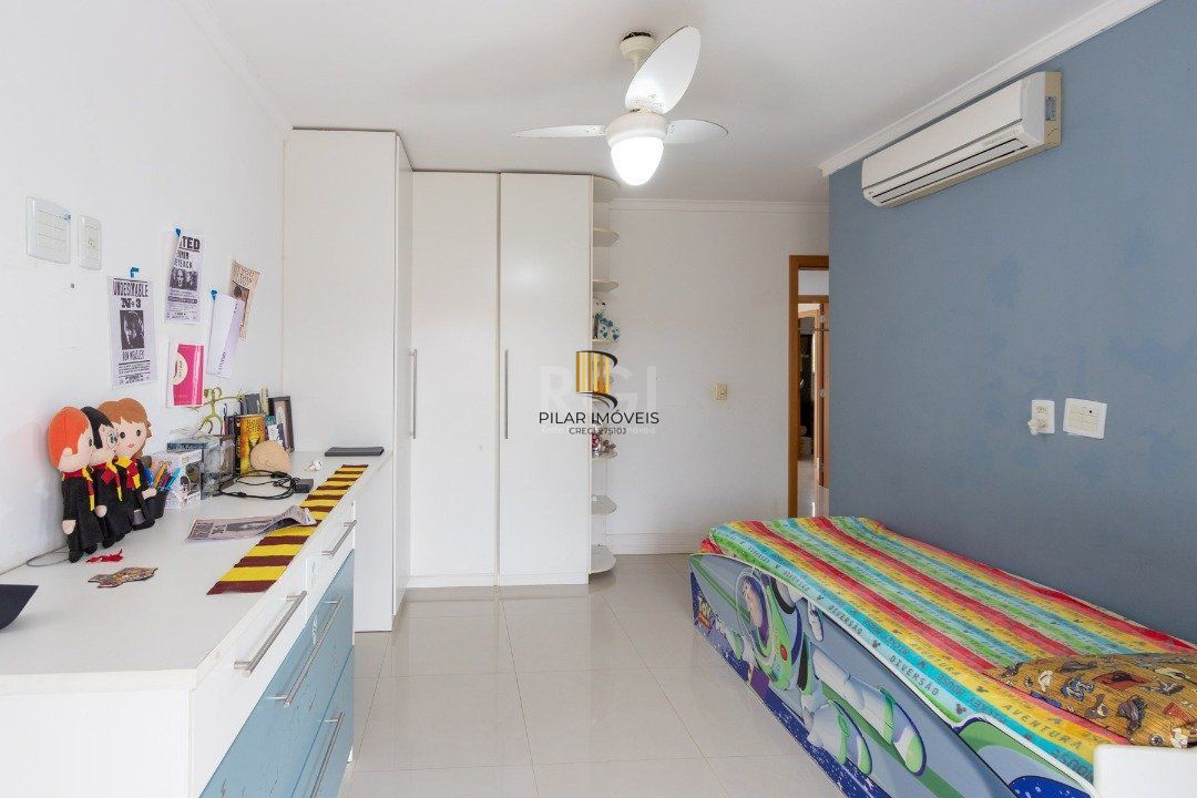Casa 3 Dormitório(s) Bairro Terra Ville