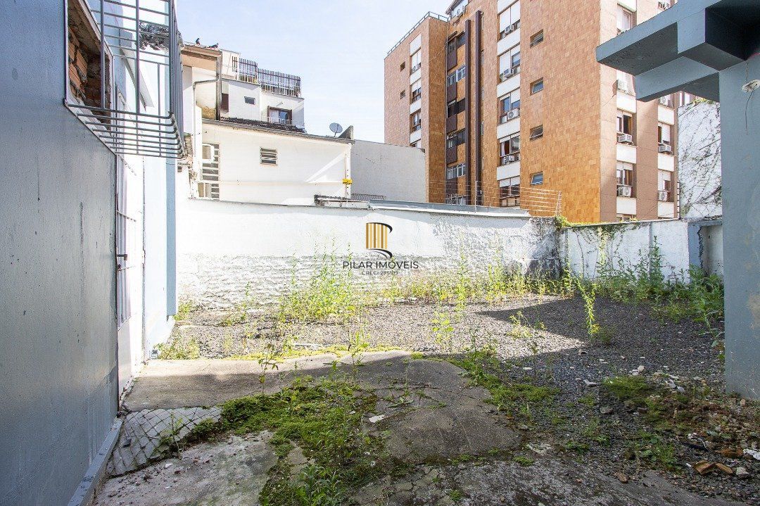 Casa 3 dormitórios no bairro Floresta