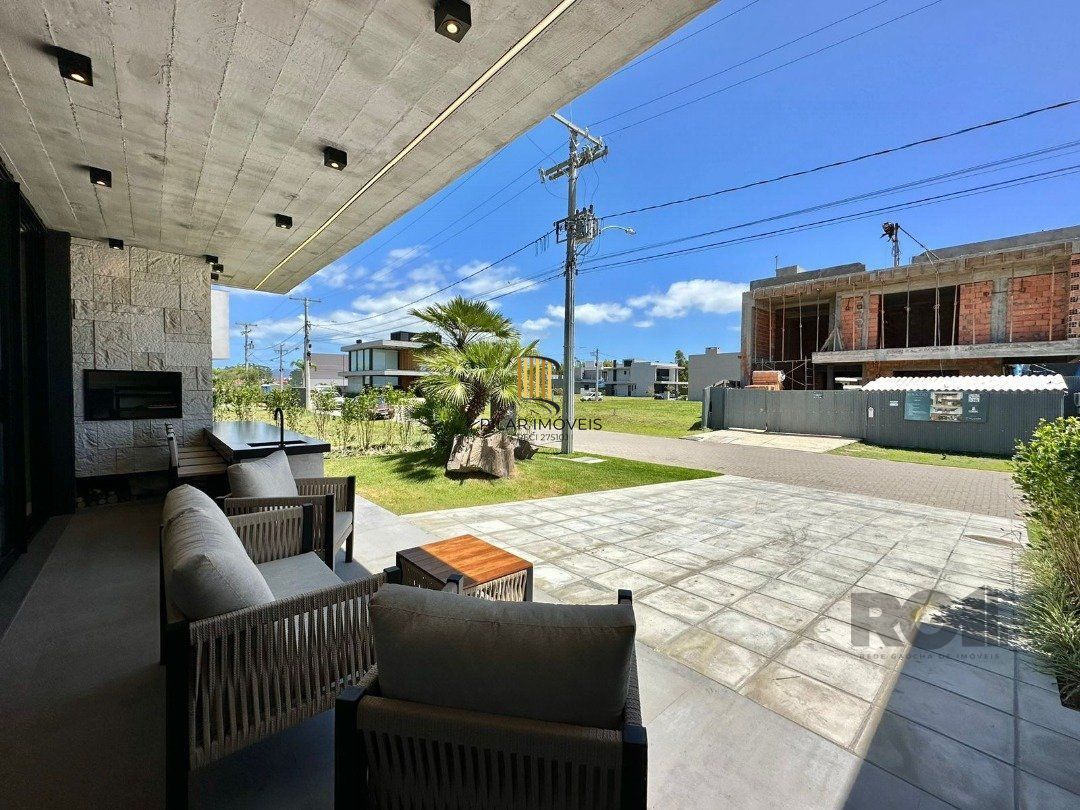 Casa de Condomínio 4 dormitórios no bairro Centro
