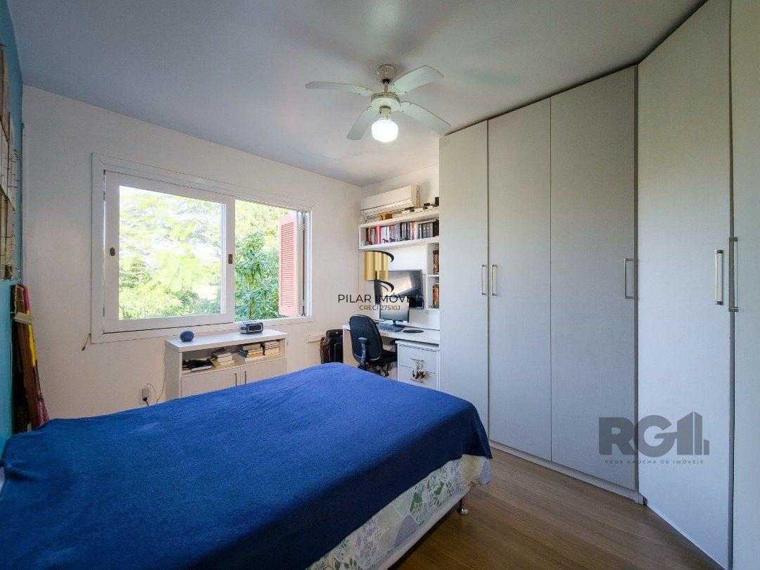Cobertura, 2 quartos, 1 suite, dependência de empregada, 1 vaga de garagem, bairro Partenon