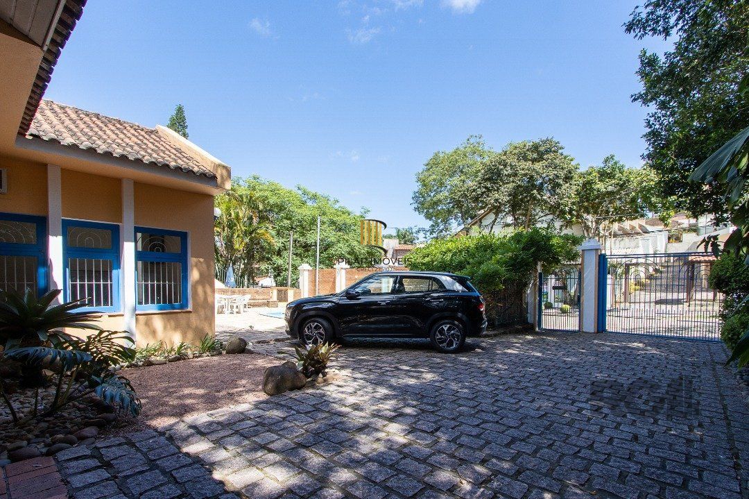 Casa 4 dormitórios no bairro Jardim Isabel