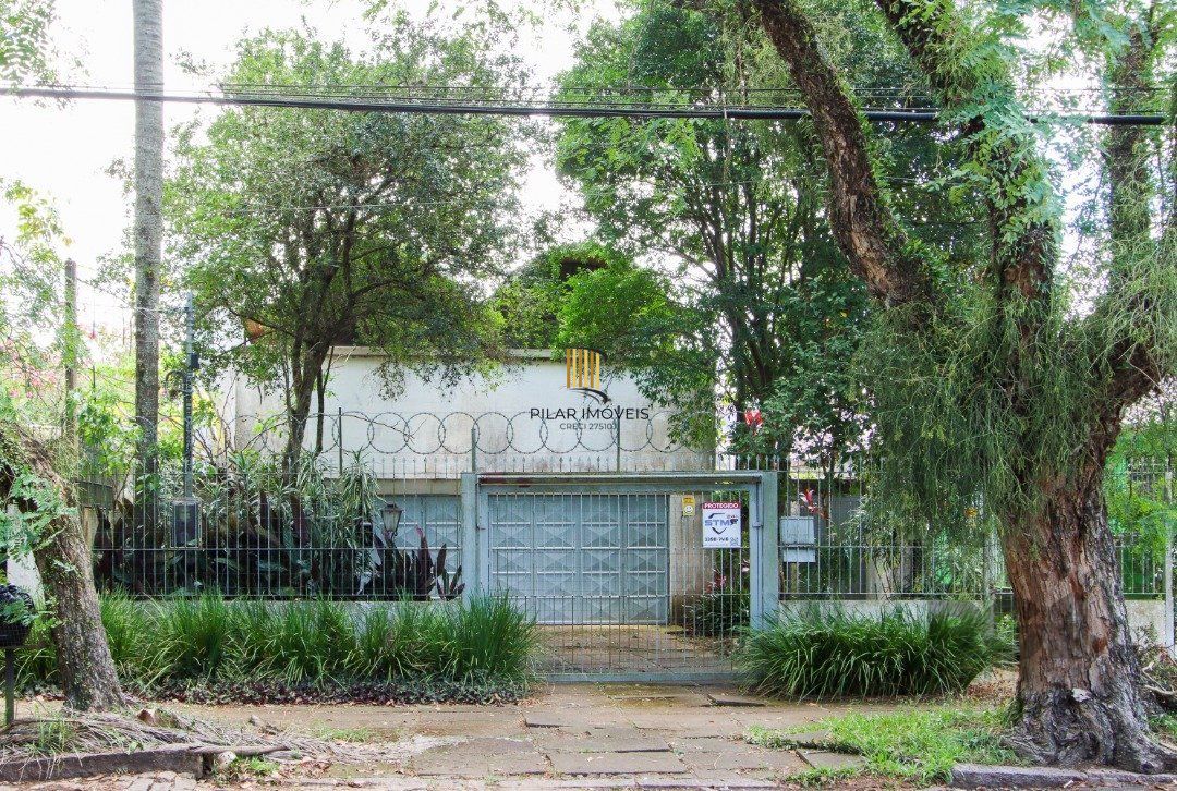 Casa para Venda - 393m², 4 dormitórios, sendo 2 suites, 4 vagas - Ipanema