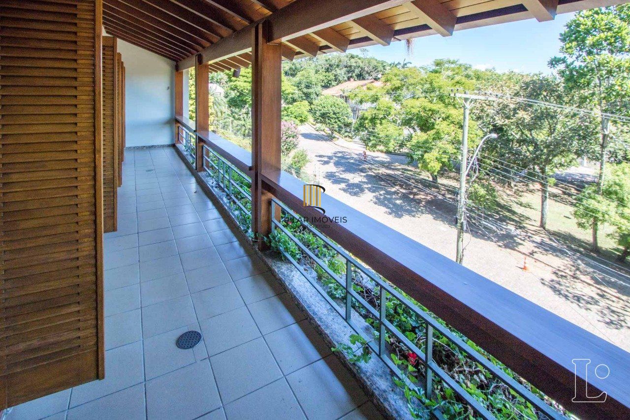 Casa para Venda - 427m², 4 dormitórios, sendo 1 suites, 4 vagas - Jardim Isabel