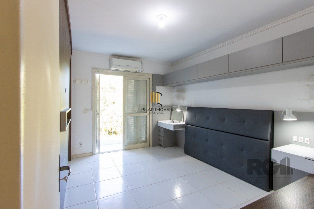 Casa 3 dormitórios no bairro Espírito Santo