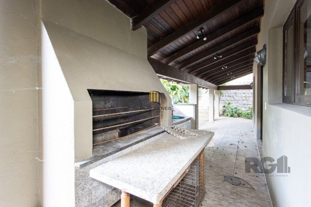 Casa de 3 dormitórios no Jardim Isabel com vista para o Guaíba.