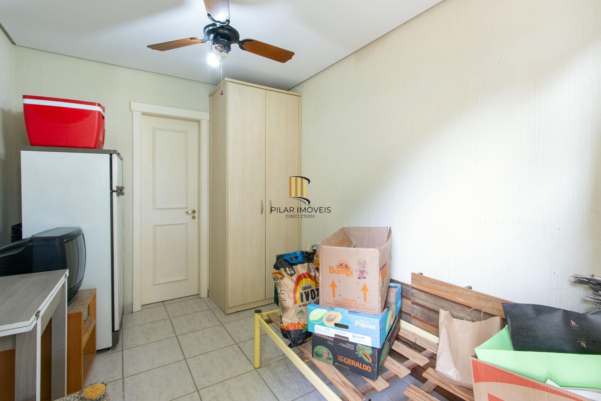Casa de Condomínio 4 dormitórios no bairro Belém Novo