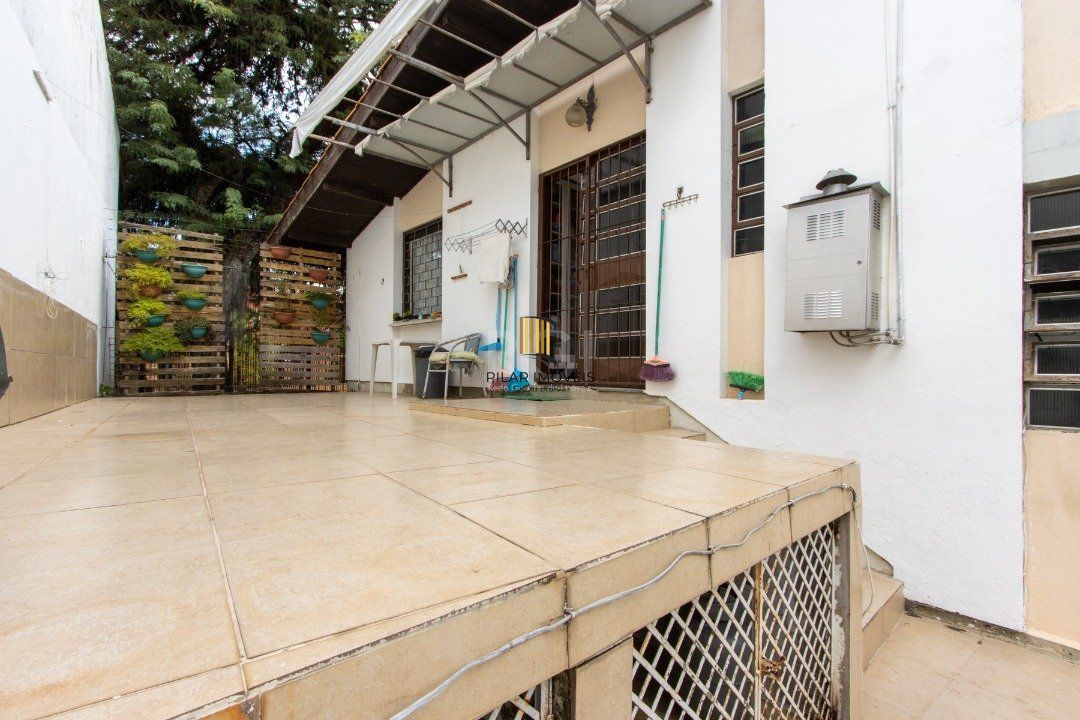 Casa para Venda - 180m², 3 dormitórios, sendo 1 suites, 2 vagas - Ipanema